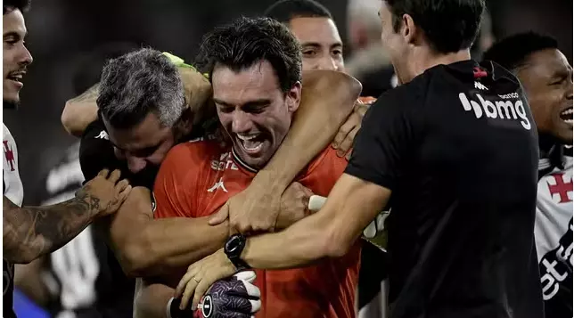 Vasco vence o Fluminense nos pênaltis e decide a Copa do Brasil com o Corinthians